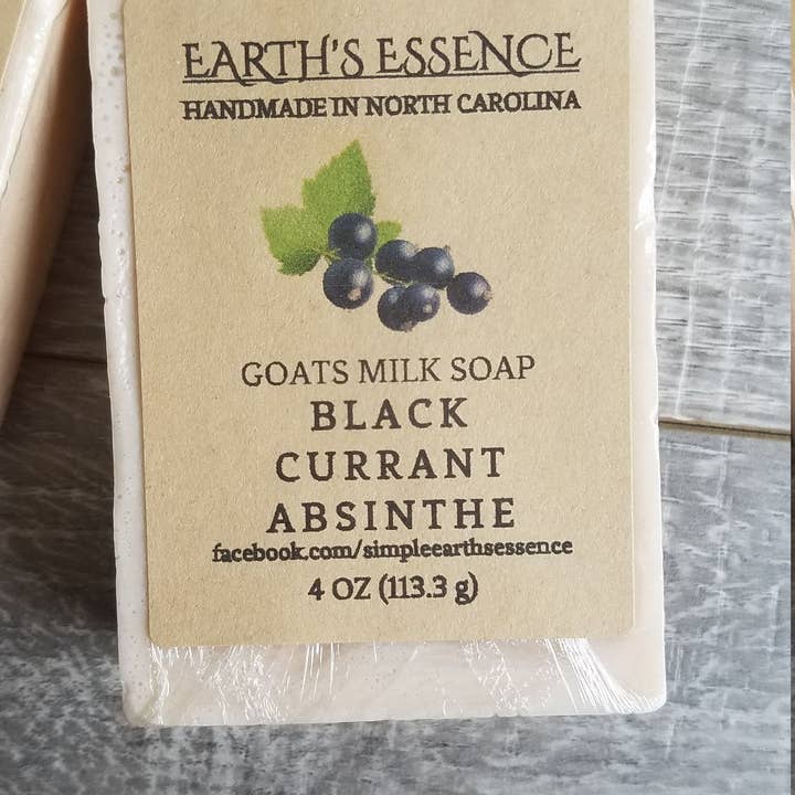 Earth's Essence - Wholesale Bar Soap - Black Currant 4 oz Goats Milk Soap4