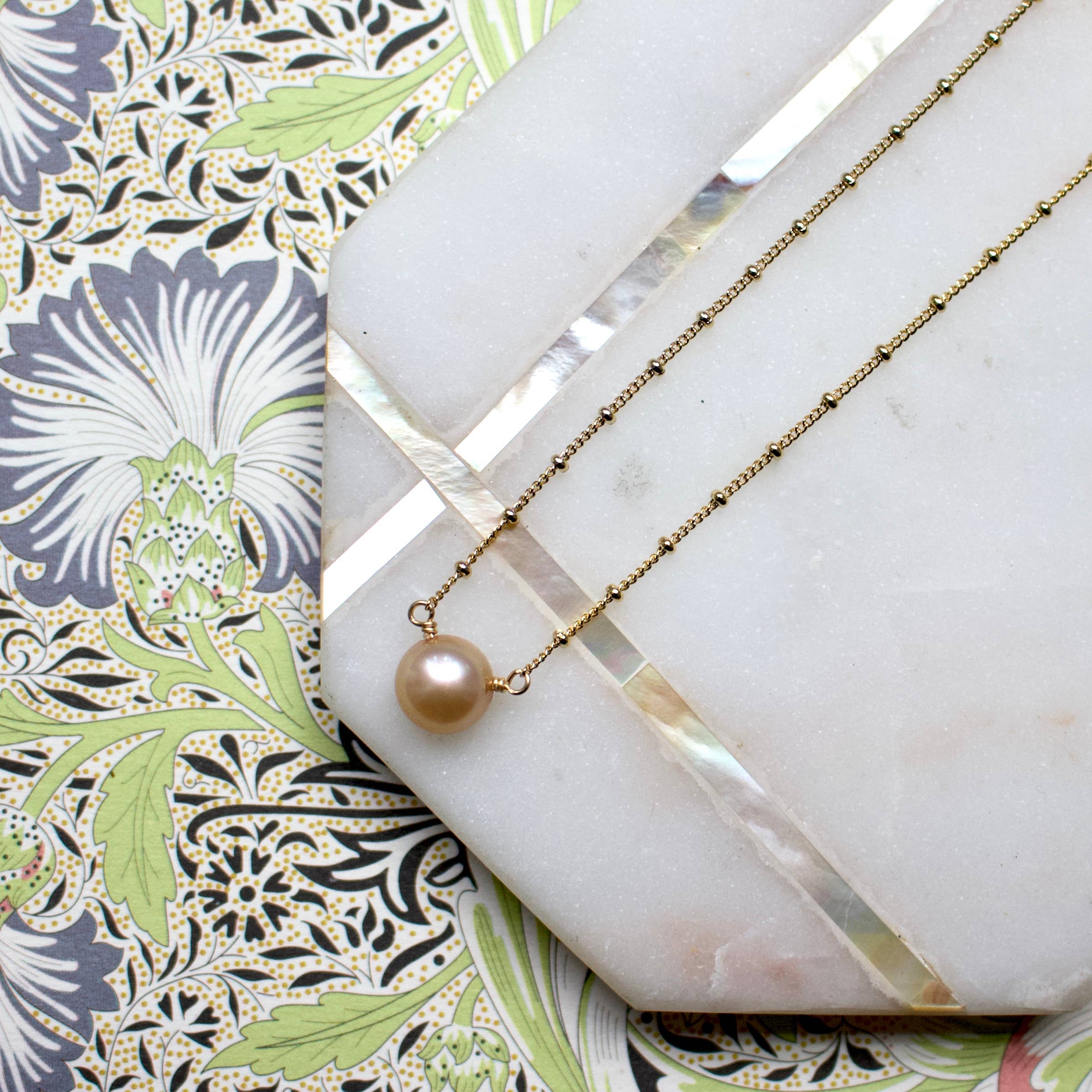 a.v. max – wholesale Pärlband/Pärlhalsband – Solitaire sötvattenspärlhals|16" Pärlkedja|Guld|Silver3