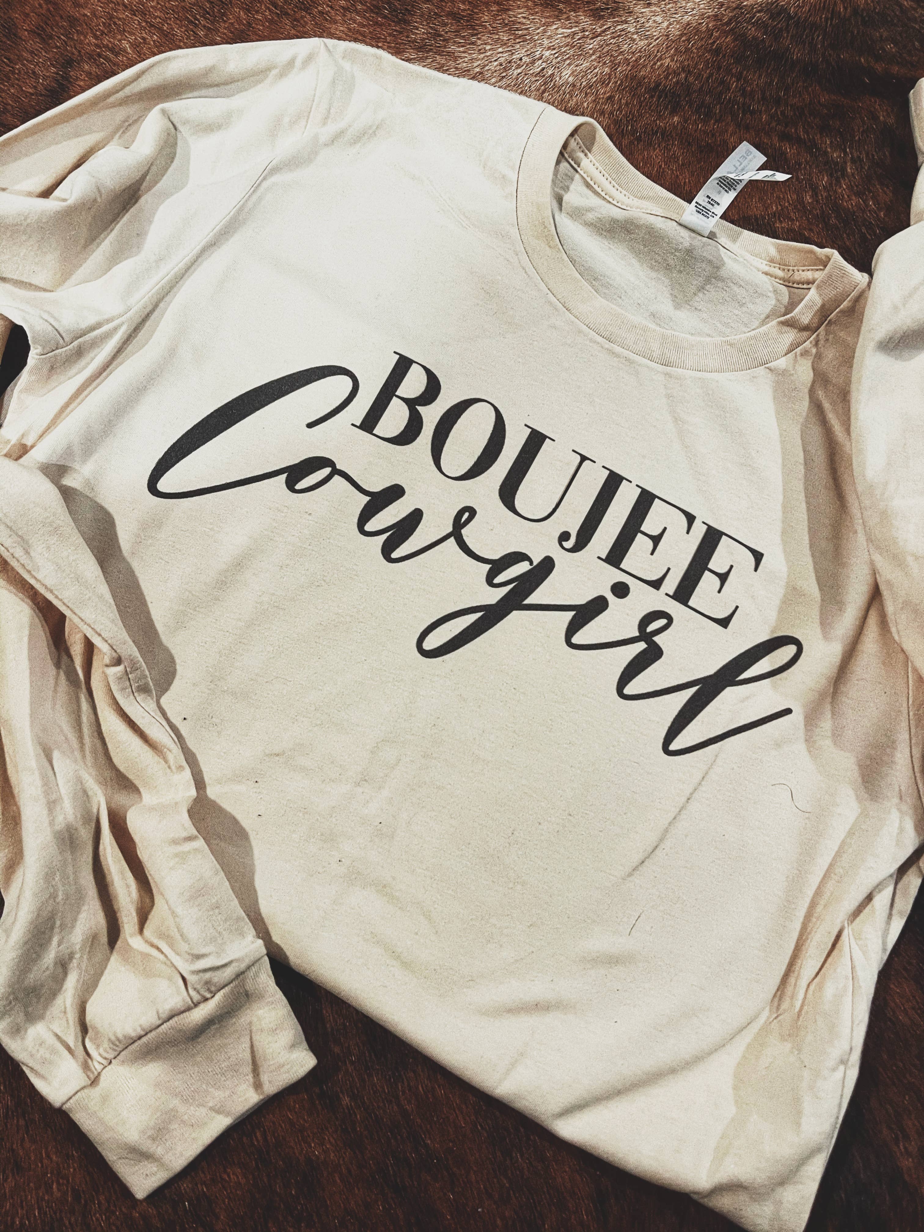 Buckin Barn Wholesale – wholesale Screen printed t-shirt – Women′s – Boujee cowgirl1