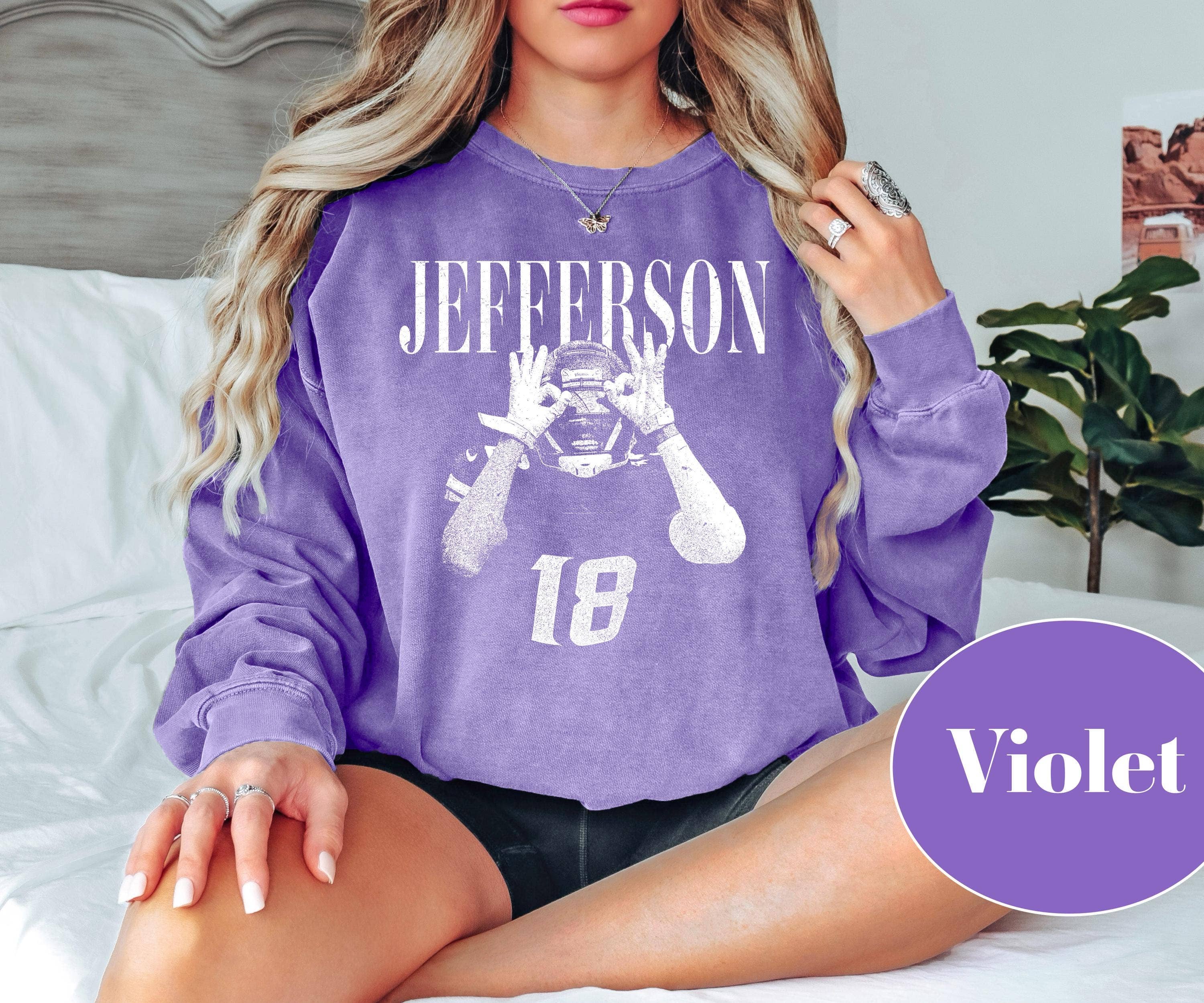 TheKingShirt - Wholesale Graphic Sweatshirt - Women's - Vintage Justin Jefferson Football Tee - Vikings Fan Gift3