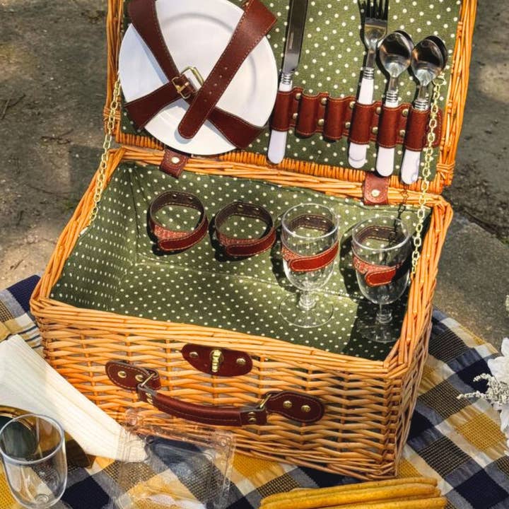 PIETRA DI CASA - Wholesale Picnic Basket - The Picnic Basket 74