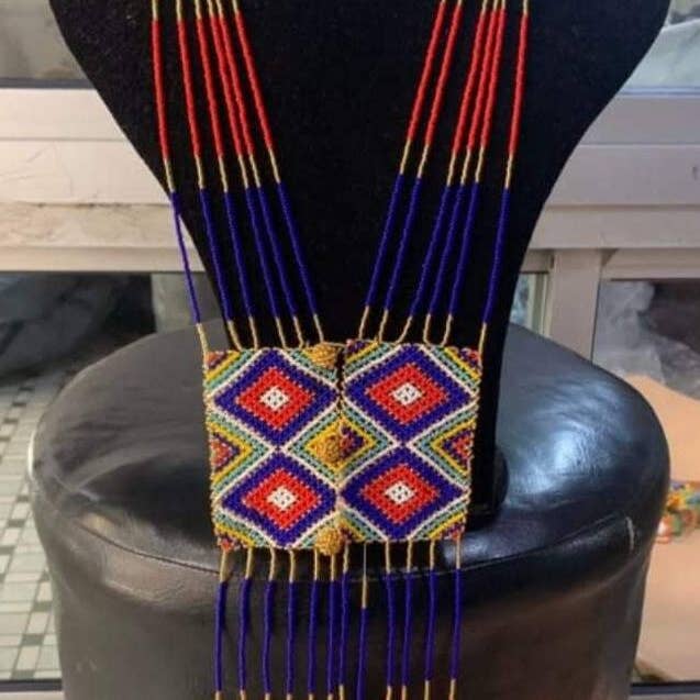 Delight merchants – wholesale Stora halsband – Röda och blå pärlade masaai maasai Masai-halsband