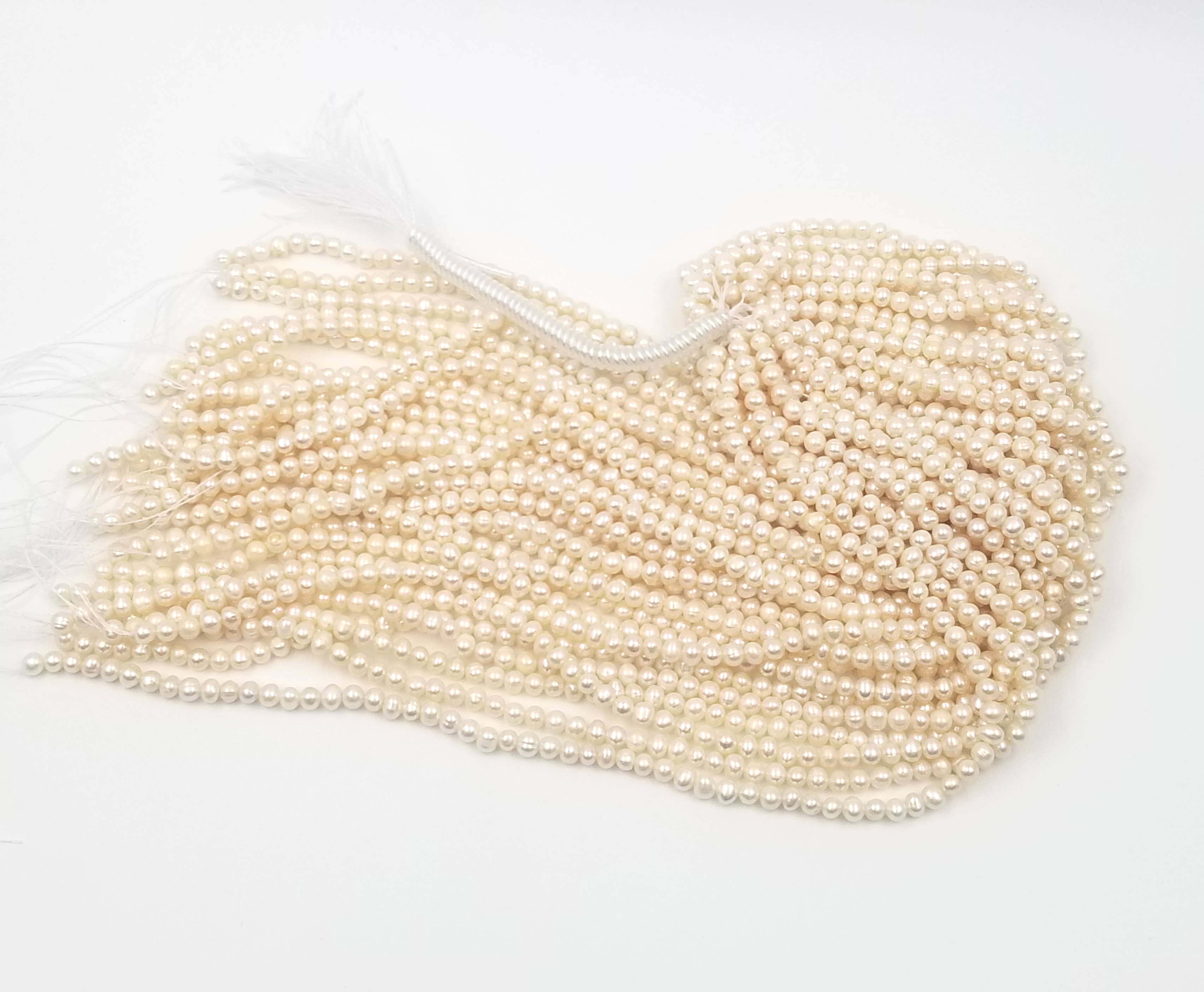 Beads Creation - Vente Perle - Perles de culture d'eau douce blanches en forme de pépite, centrées PRP36614