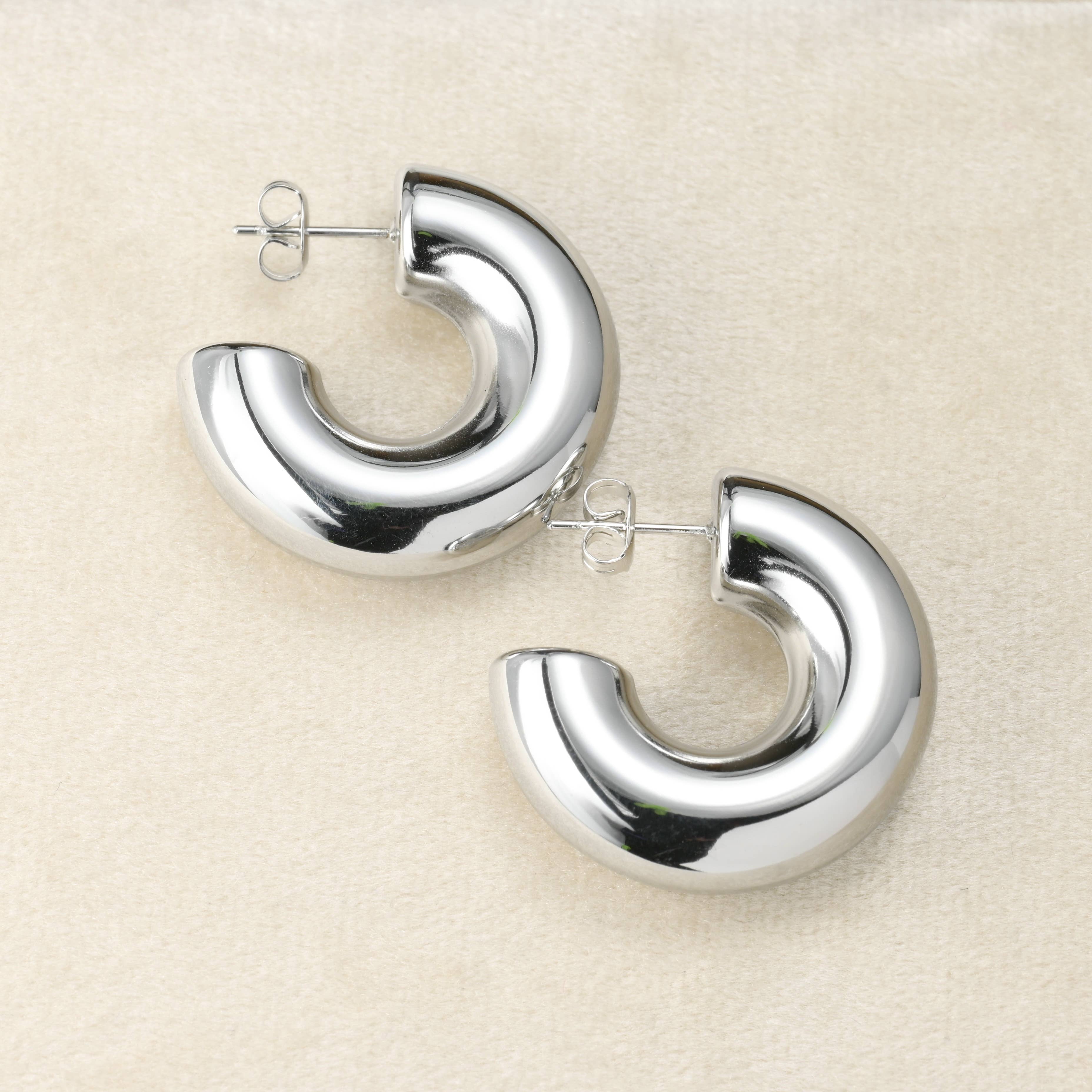 Blueyejewelry - Wholesale Hoop Earrings - Chunky Tube Hoops - Waterproof Chunky Medium Hoop Earrings10