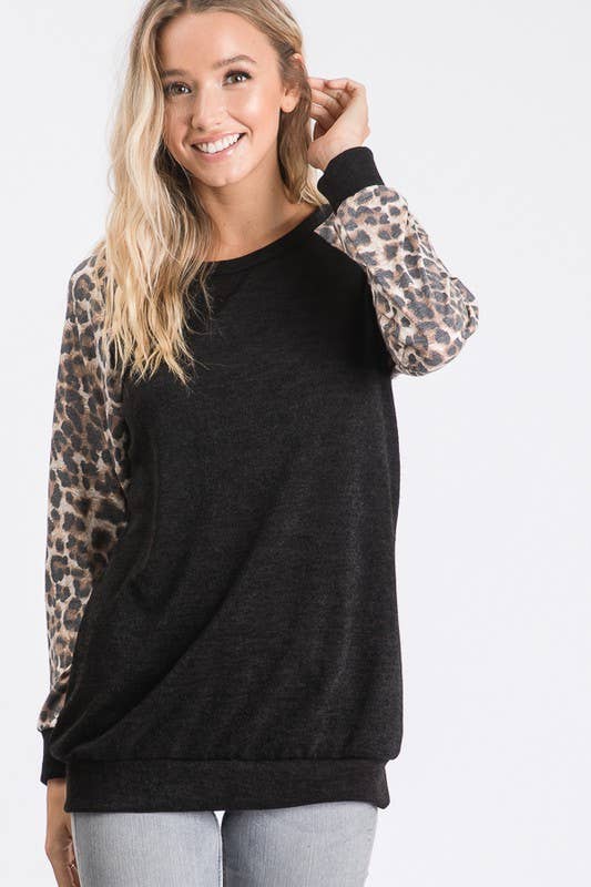 HEIMISH - Wholesale Tunic - Women's - ST1380-12  SOLID AND ANIMAL PRINT CONTRAST TOP6