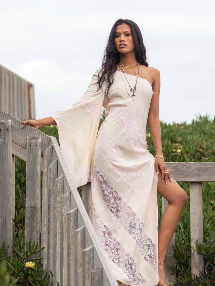 Jen's Pirate Booty - Wholesale Dress - Women's - Magnetic Maxi Dress