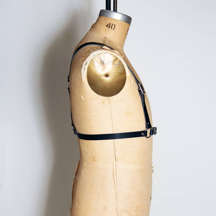 Audio Helkuik – wholesale Fashion harness – Women’s – Half-Suspendered Harness2