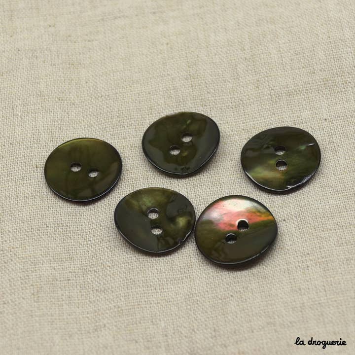 LA DROGUERIE - Wholesale Sewing button/snap - Round luminous Akoya button 18 mm8