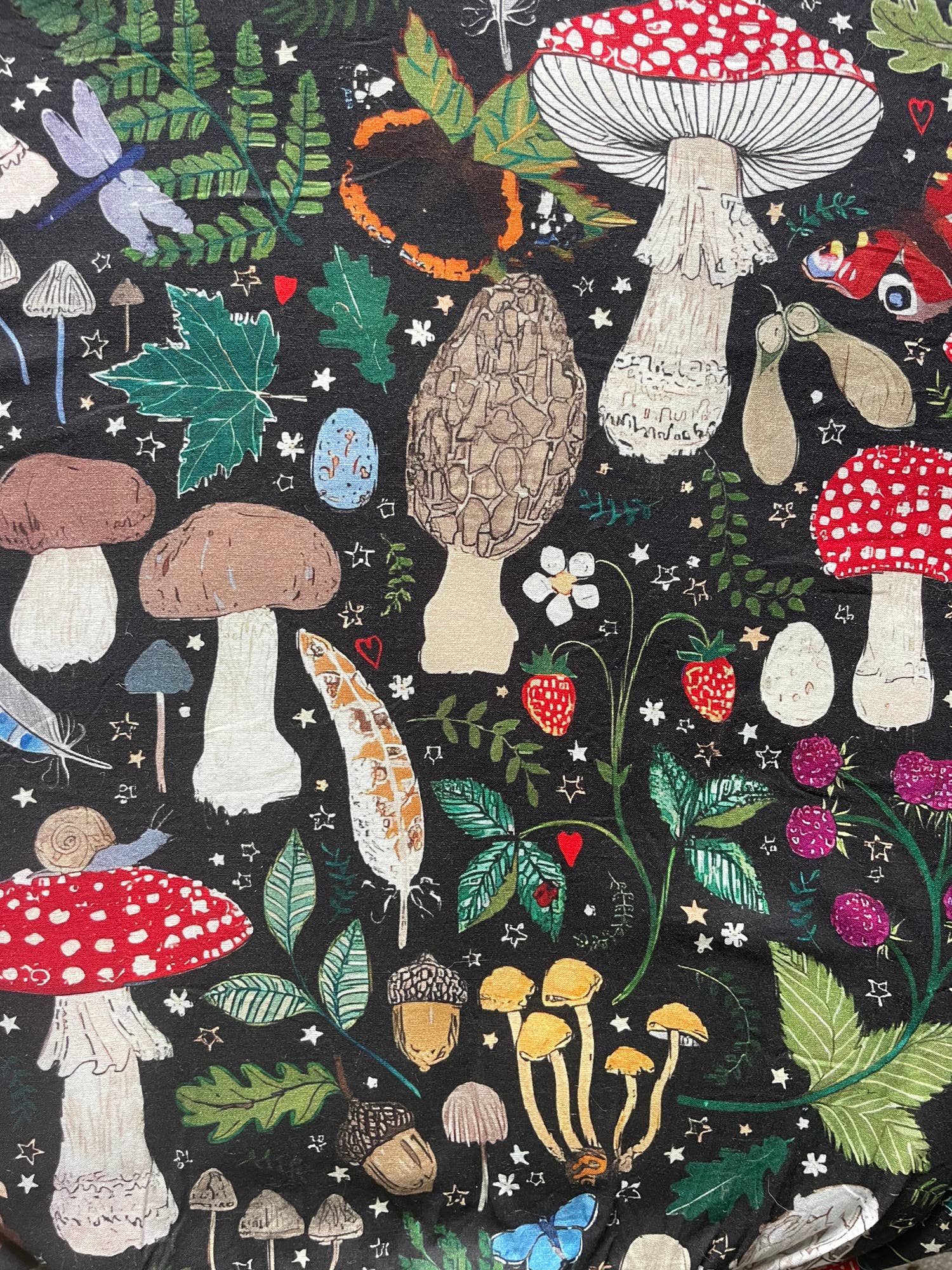 Emma's Emporium – wholesale Buttoned-down shirt – Unisex – AW2503 Unisex Toadstool Mushroom Print Cotton Shirt10