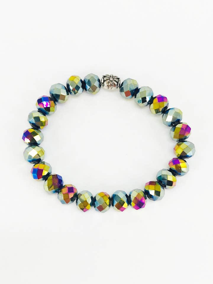 Metalen meerkleurige elastische armband van glas en kralen voor wholesale door Magnolia & Peach Jewelry Boutique, LLC