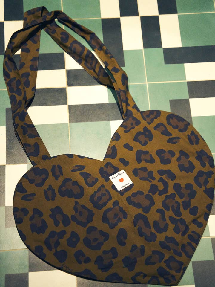 Tote bag COEUR Léopard for wholesale by Léopoldine Chateau