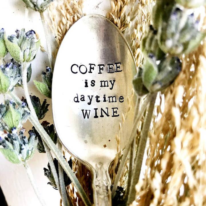 Cuillère à vin de jour pour la vente par Sweet Thyme Design