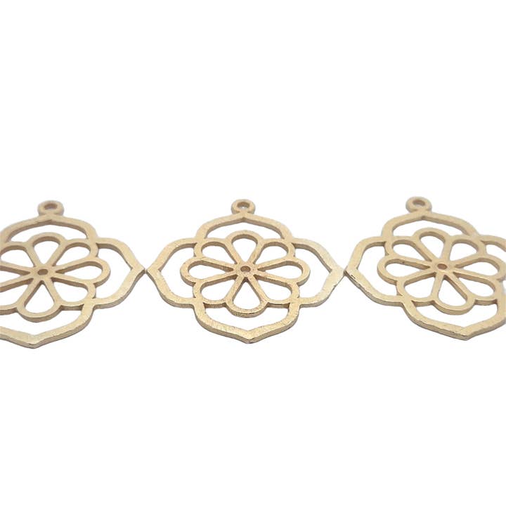 Flower Shaped Pendant (Gold Finished/Silver Plated) | Purity Beads for wholesale by Purity Beads