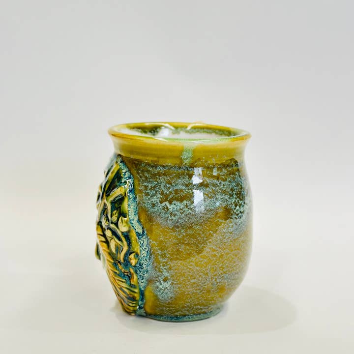 Carys Martin Ceramics – Caneca por atacado – A Deusa com Chifres, Elen dos Caminhos - Caneca de Cristal de Citrino3