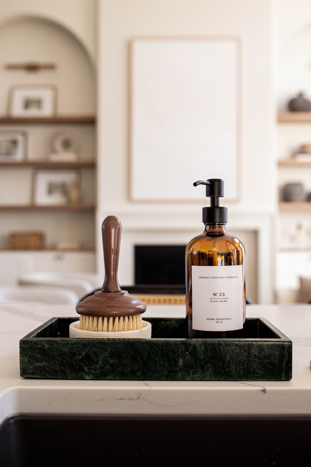 Luxe B Co - Wholesale Decorative Tray - Hand Cut Green Marble Tray 2