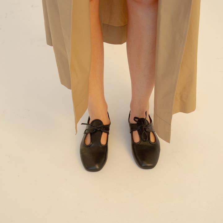 Parpar Flats, black for wholesale on Faire3