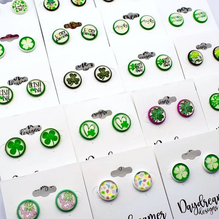 Sac à main pour boucles d'oreilles à tige St Patrick pour la vente par Daydreamer Designs