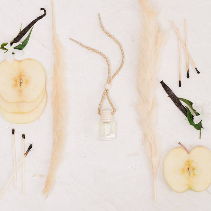 Ivy & Sage Collection - Vente Huile parfumée - Diffuseur de Voiture Vanille Fumée – Pomme, Musc & Bois1