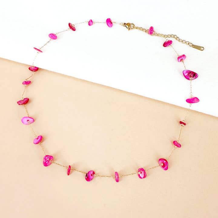 D Bijoux – wholesale Pendant/charm necklace – Mother-of-pearl bead chain necklace1