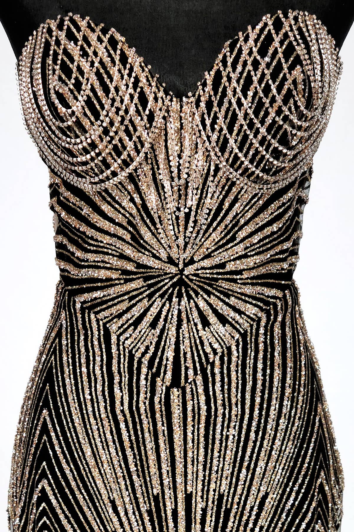 Chicas - Wholesale Gown - Women's - Long sparkling mermaid dress with hanging jewels CF00124