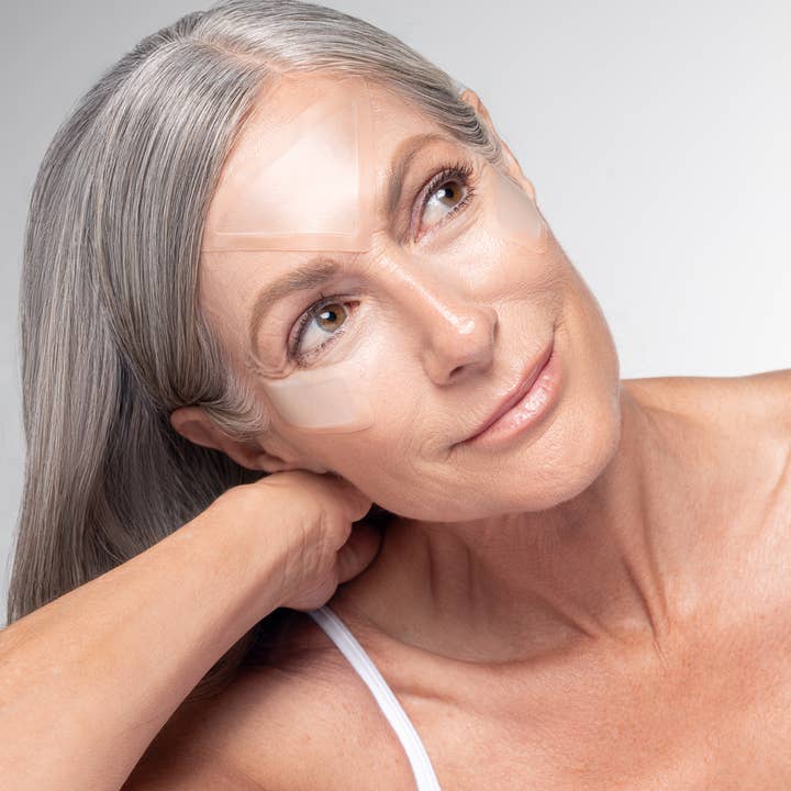 Karuna - Wholesale Acne/Hydrocolloid Patch - Age Rewind XL Microneedle Patches (1 Pair / 2 Patches)1