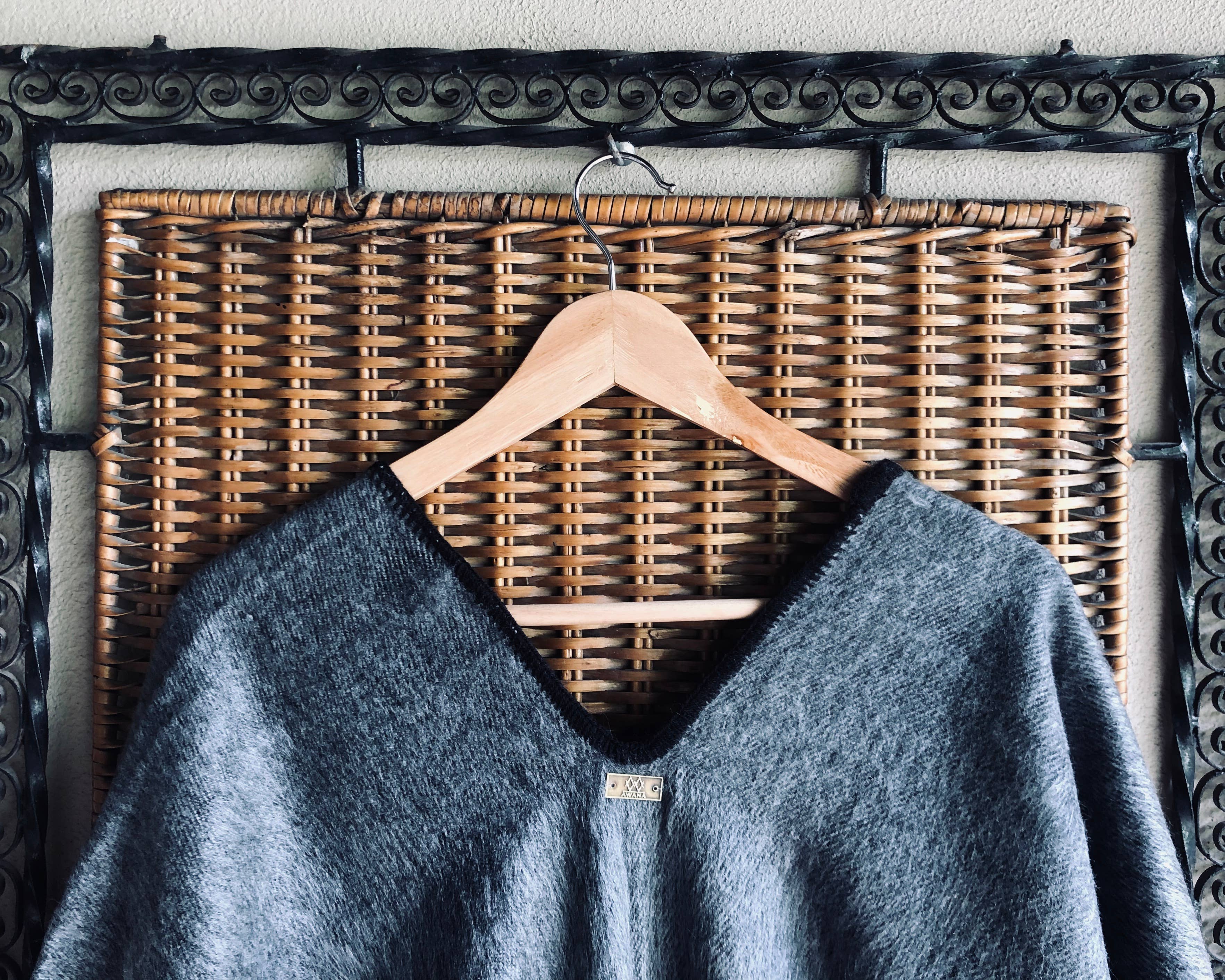 AWANA - Wholesale Poncho - Unisex - V Neck Poncho3