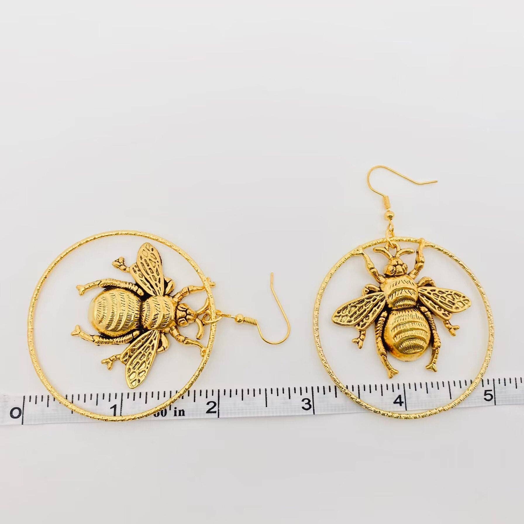 Mio Queena - Wholesale Dangle Earrings - Golden Big Bee and Ring Pendant Earrings3