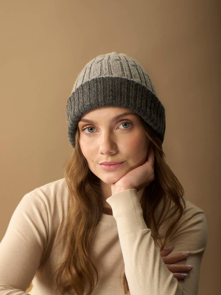 Bonnet réversible en alpaga pour bébé | Bonnet unisexe | Tricot torsadé pour la vente par WUAMAN - Alpaca