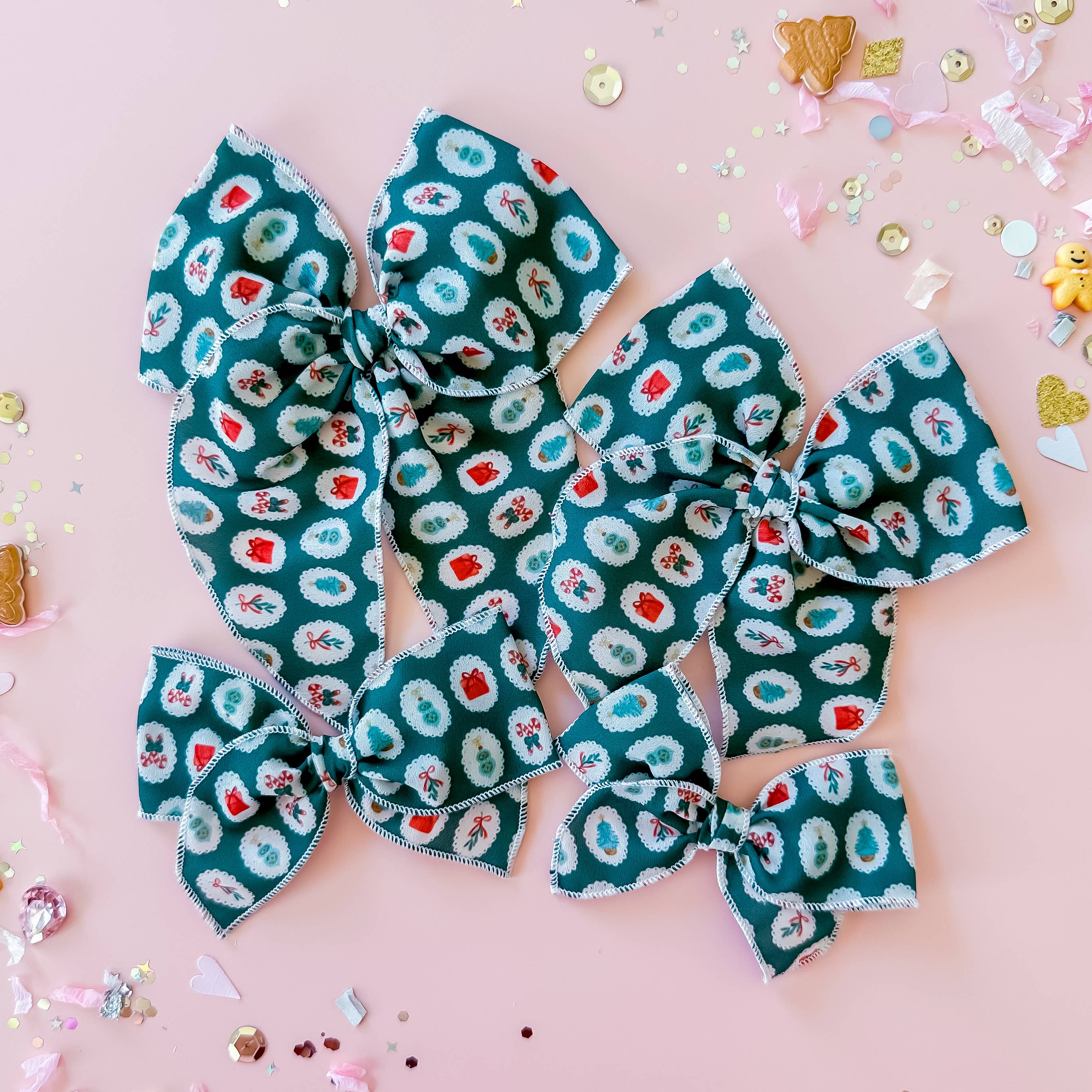 Tiny Wonders Bows - Wholesale Hair Bow - Kids - Green Cameo Christmas, crepe7