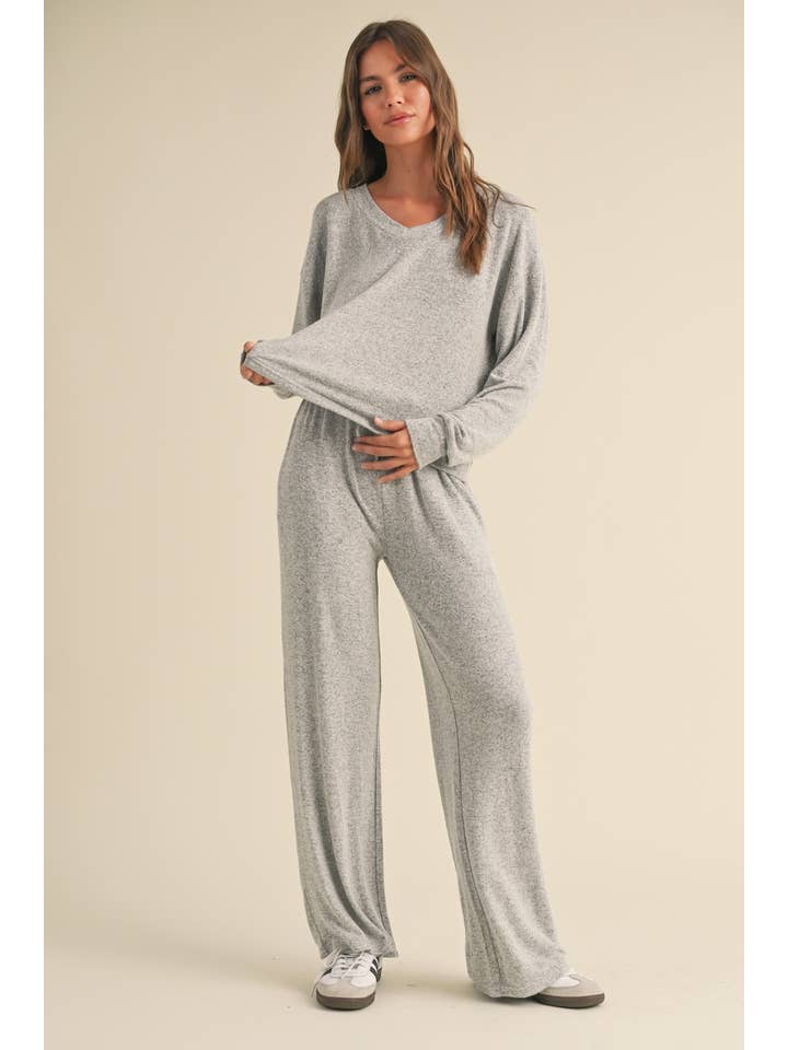 KIMBERLY C - Wholesale Knit Top - Women's - Brushed Hacci Long Sleeve V Neck Top23