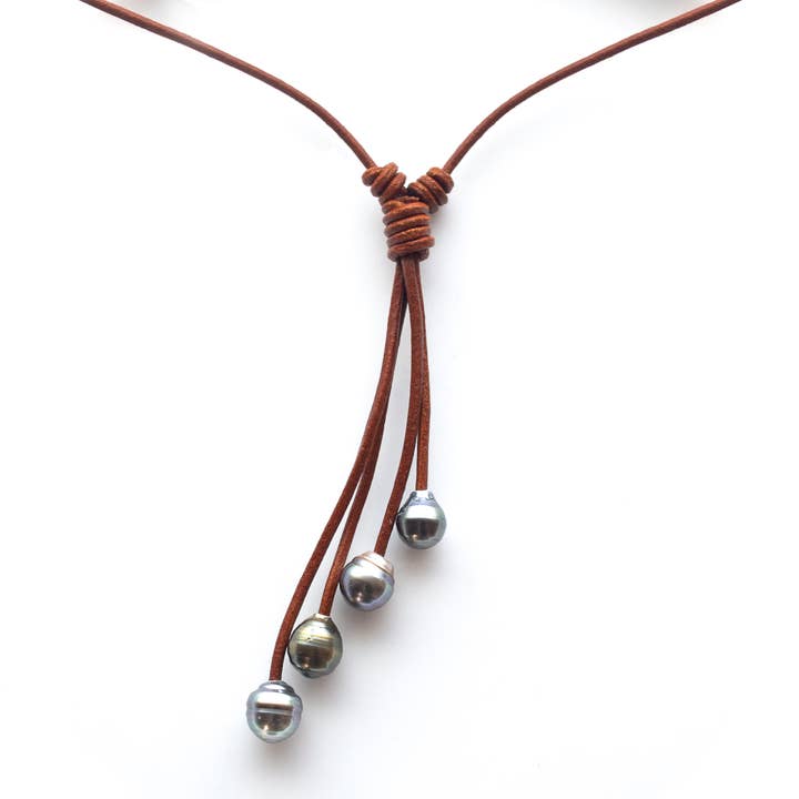 4 Tahitiaanse parelketting 9-11 MM in een leren string Sunshine ketting voor wholesale door Vayo Pearls