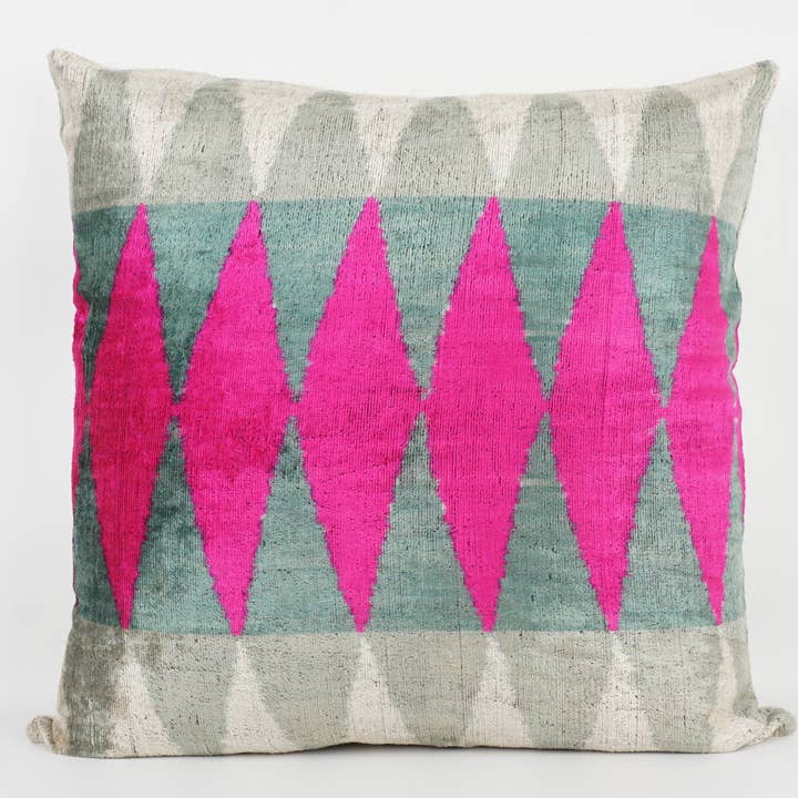 HÅNDLAVET IKAT SILKE/FLØJL PUDEBETRÆK 24"x24" for engroshandel hos MD Home