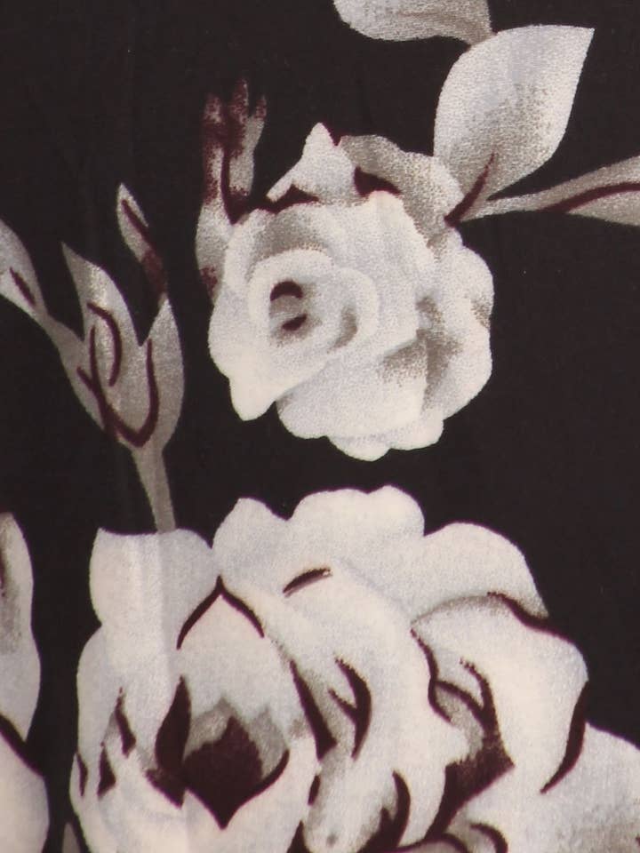 USA Fashion - Wholesale Skirt - Women's - Buttery Smooth White Jumbo Rose Maxi Skirt3