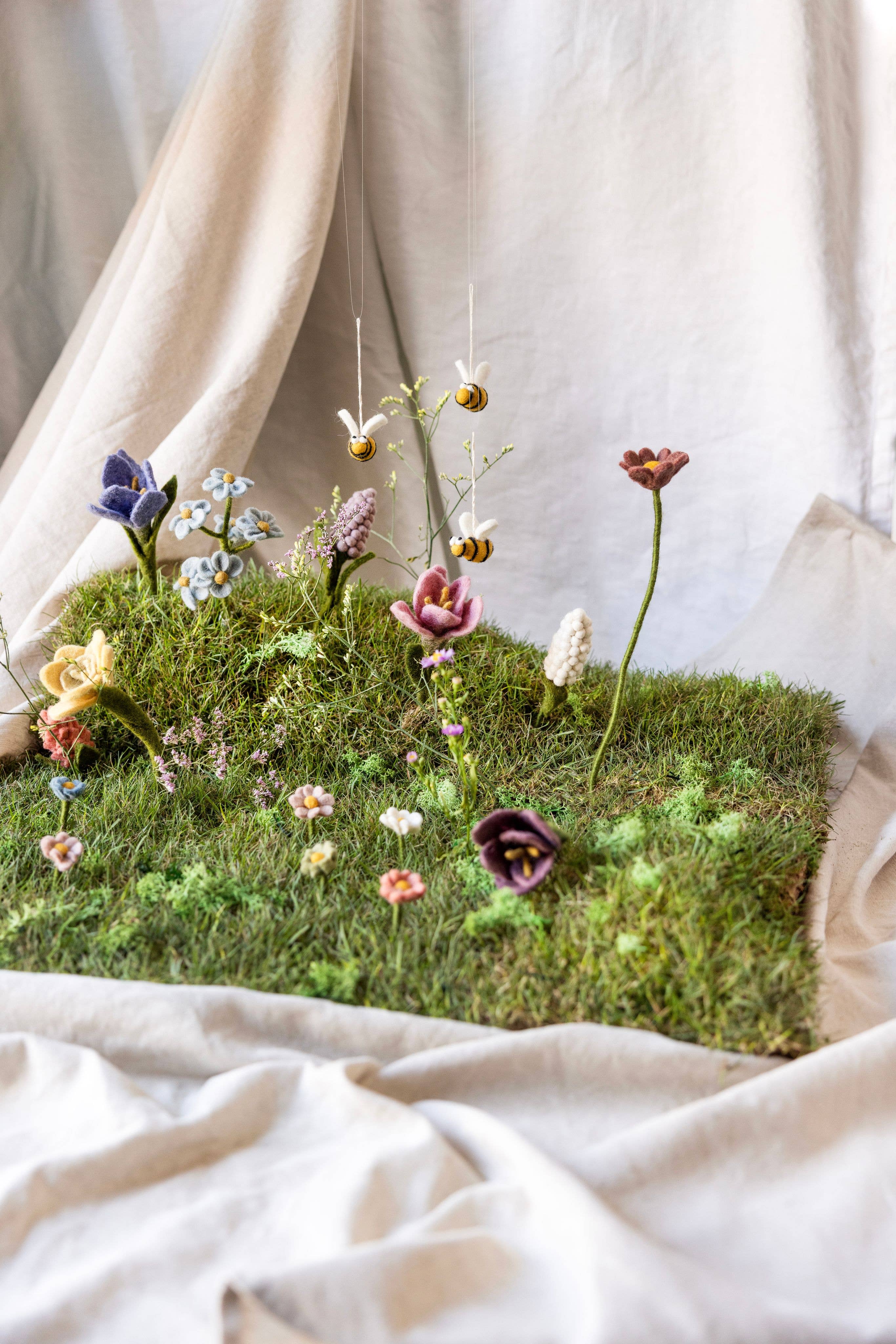 Gry and Sif - Vente Lots de décorations - Abeilles - Lot de 32