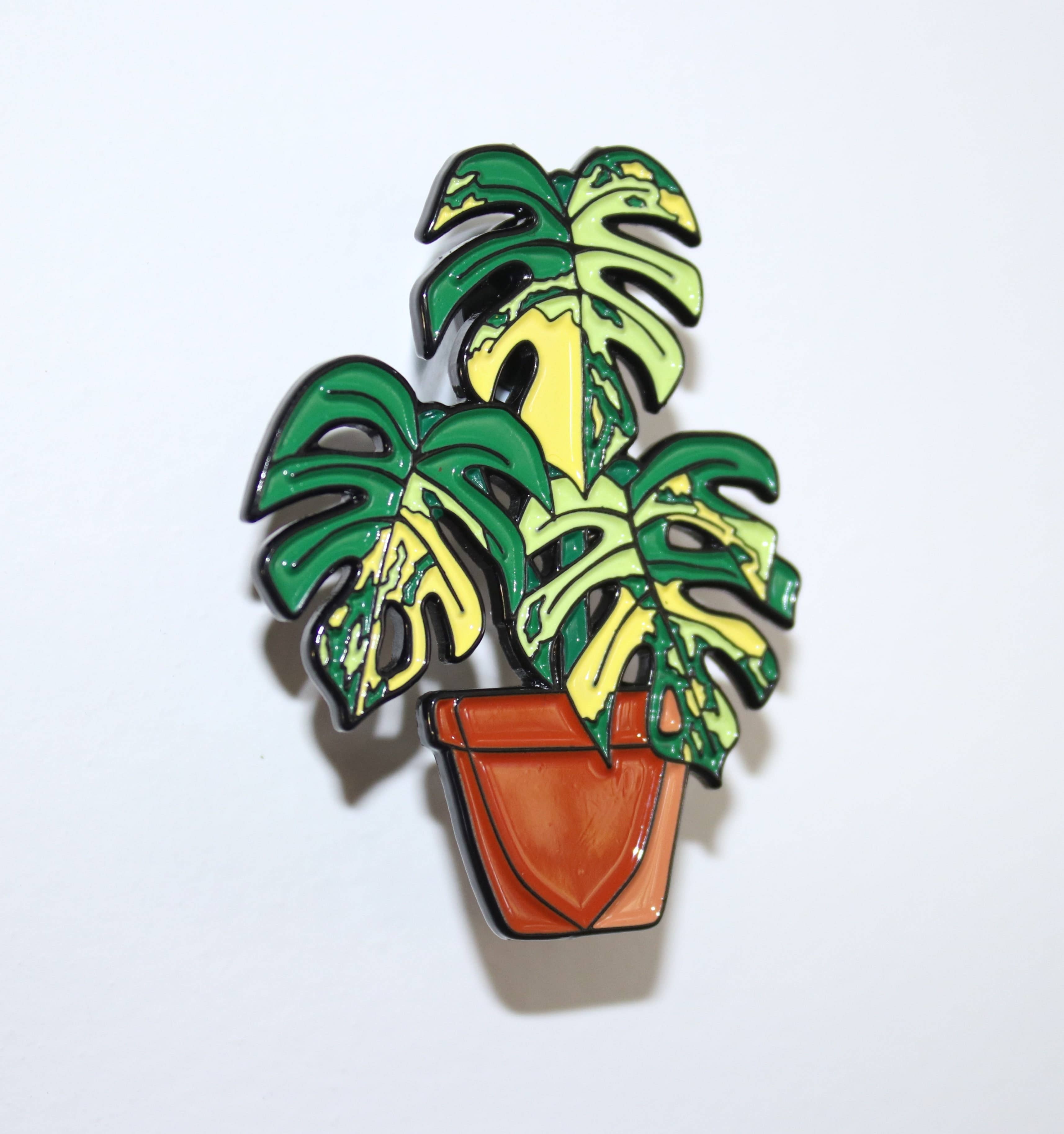 Luxe Foliage - Wholesale Keychain – Unisex - Monstera Aurea Pin/Keyring2