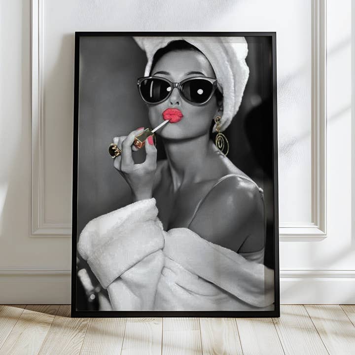 Arte de Parede de Batom Vermelho de Audrey Hepburn | Impressão Moderna em Preto e Branco Glamour por atacado de Belter Prints