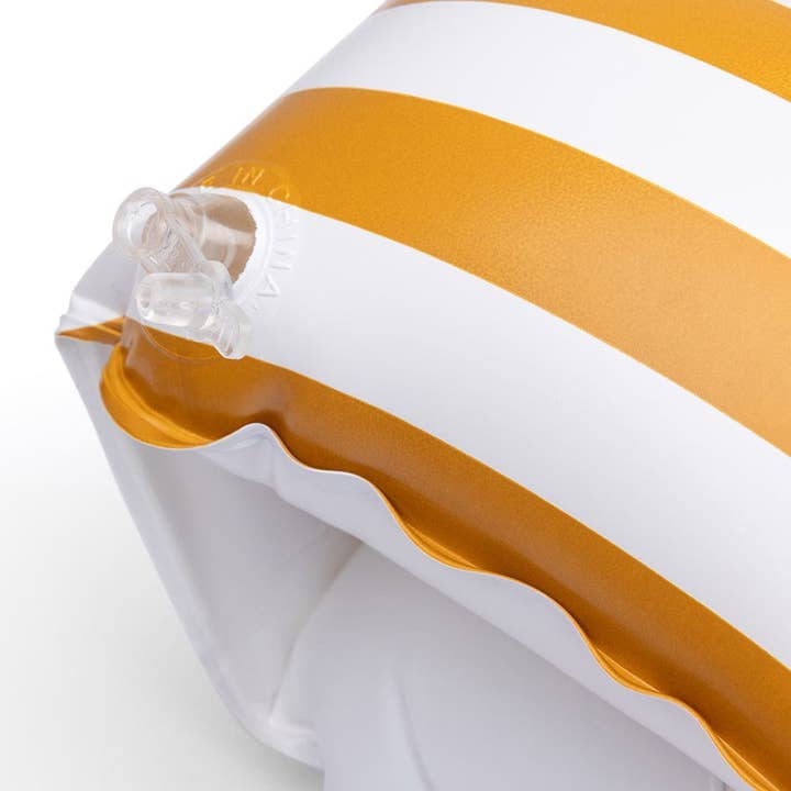 Bruin Wit Swim Essentials | Flow Bruin/Witte Zwembandjes 2-6 jaar for wholesale on Faire