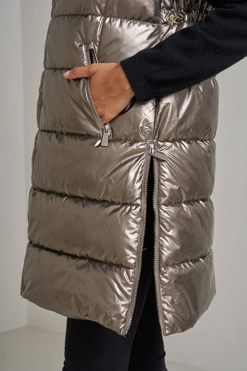 Attrait Paris - Wholesale Puffer Jacket - Women's - Metallic quilted long sleeveless oversized puffer jacket22