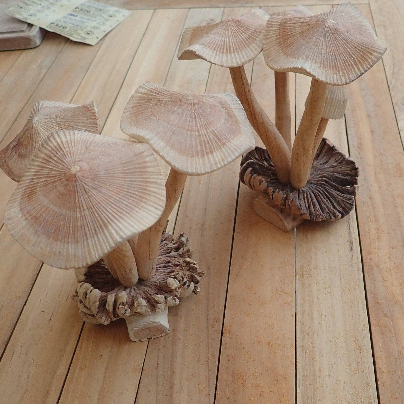 Ubud Glass – wholesale Decorative figurine – Wooden hand carved mushroom. Unique hand carved toadstool figurine2
