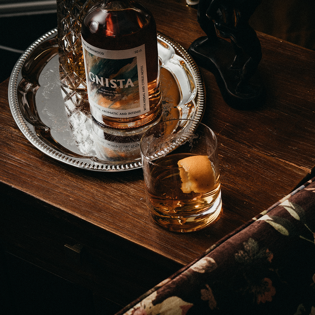 Gnista Spirits - Vente Spiritueux/Vins/Bières sans alcool - FLORAL WORMWOOD - Apéritif amer floral sans alcool1