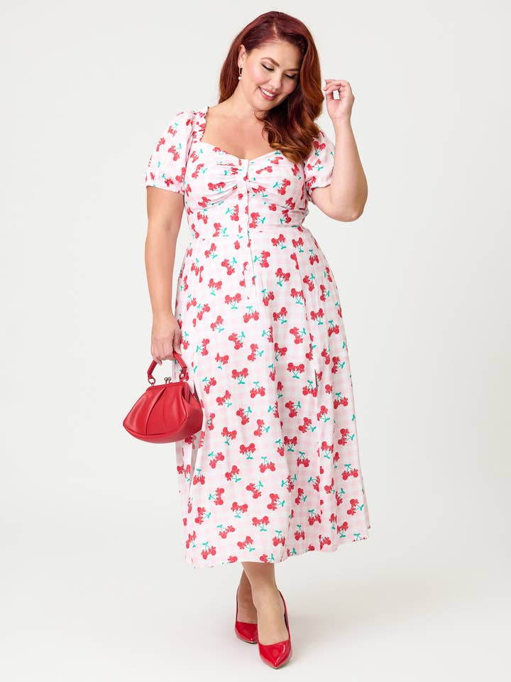 Collezione Disney Mickey & Friends di Unique Vintage Abito Midi Taglie Forti Rosa & Minnie Ciliegie per la vendita all'ingrosso da parte di Unique Vintage