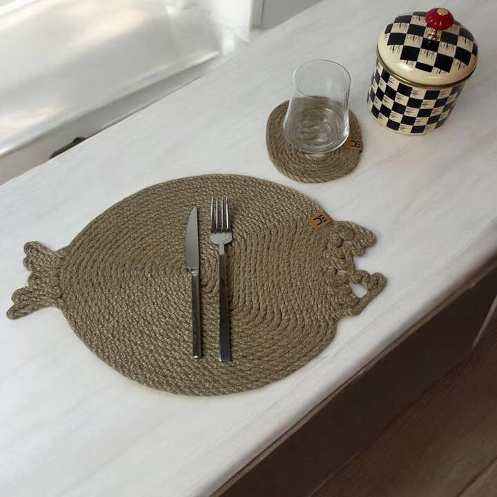 Free Coaster set with Fish Shaped Handmade Jute Placemat for wholesale by BlacKarz Home Decor