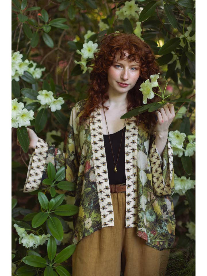 Market of Stars (USA) - Wholesale Kimono - Women's - I Dream In Flowers Pixie Duster Cropped Kimono w/ Bees10