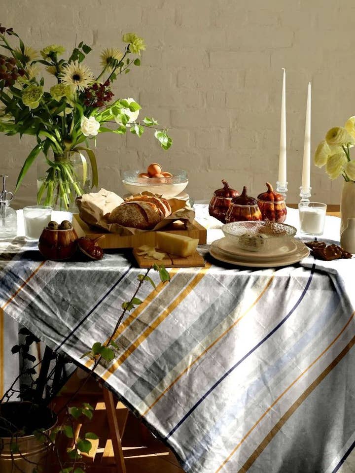 TRIANON Tischdecke für den Großhandel von Les Toiles du Soleil