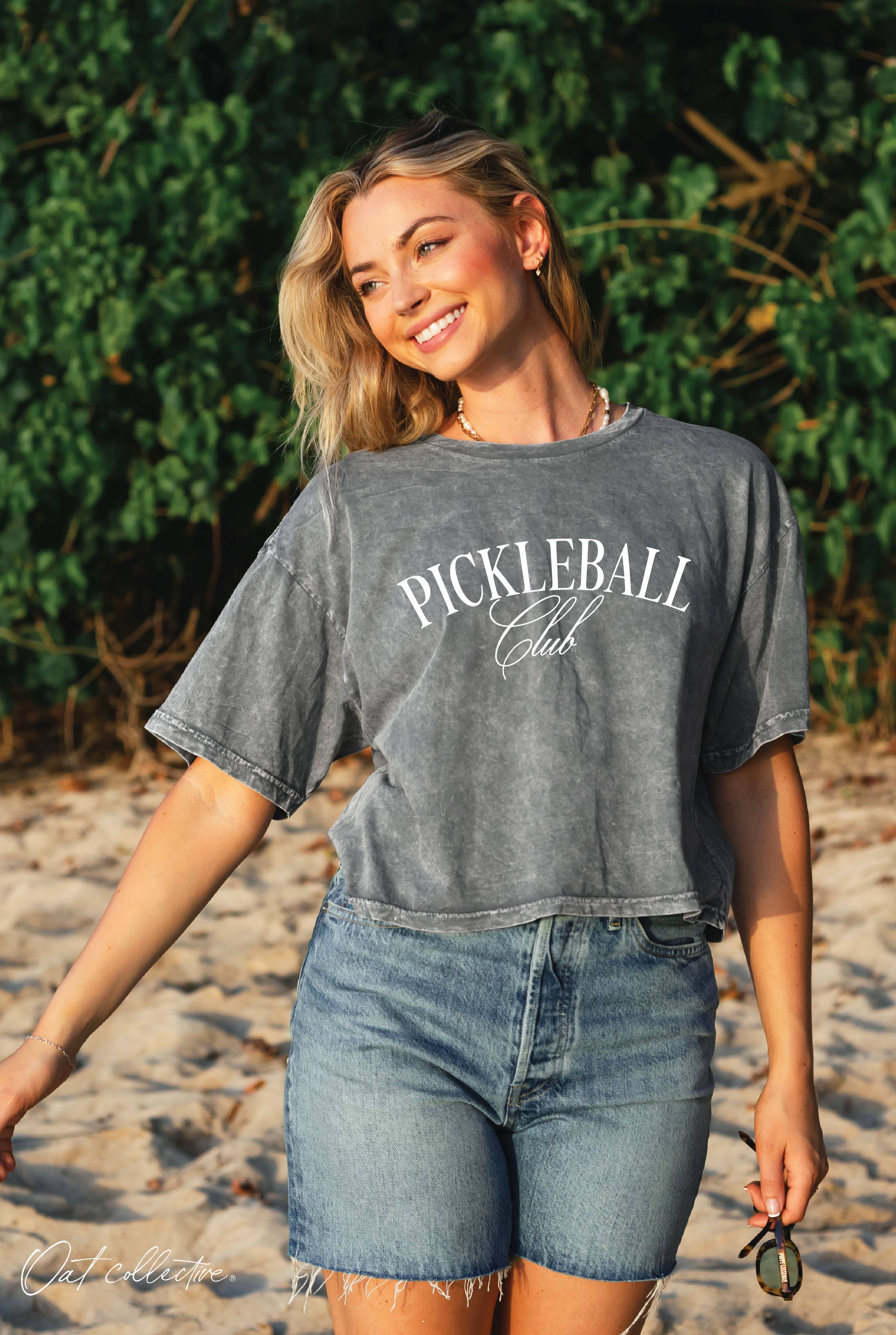OAT COLLECTIVE – wholesale Screen printed t-shirt – Women′s – PICKLEBALL CLUB Cropped Mineral Graphic Top4