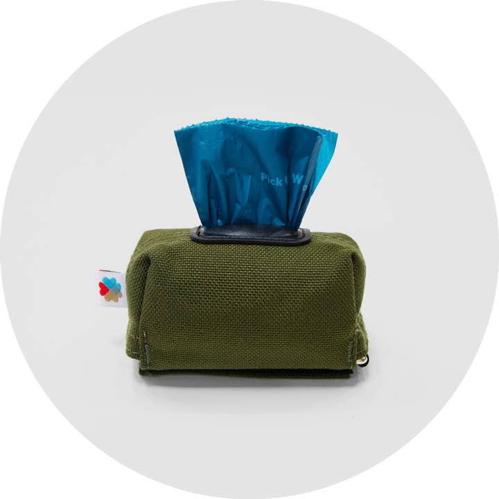 Wildebeest - Wholesale Pet Poop Bag Dispenser - Funston Dog Poop Bag Holder2