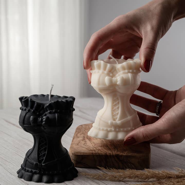 Allure CA - Wholesale Novelty Candle - Corset Candle | Bustier Soy Wax Body Candle2