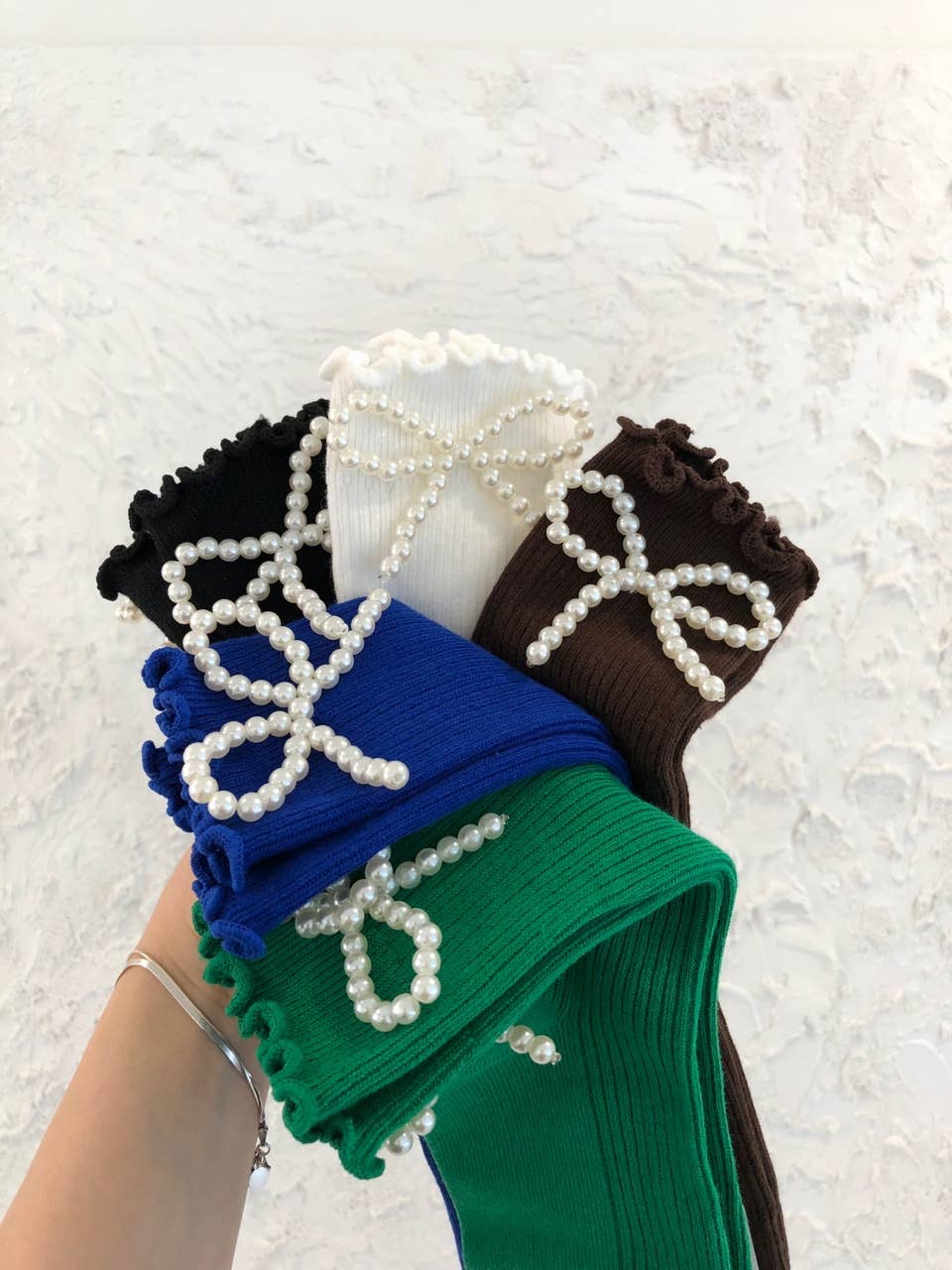 K-Wonderland – wholesale Socks – Women's – Hot Trend Pearl Ribbon Soft Fashion Socks3