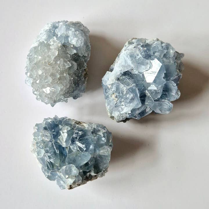 Aglomerados Arugosos Celestinos (Celestite) por atacado de Moonlight Gemstones