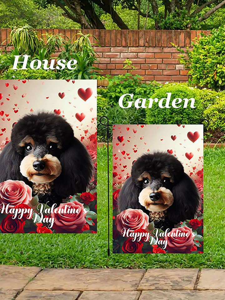 Caniche Noir/Feu - Drapeau de Maison Valentine pour la vente par Best of Breed Products
